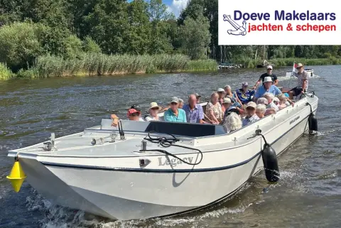 Open Rondvaartboot 35 gasten — Vlaardingen
