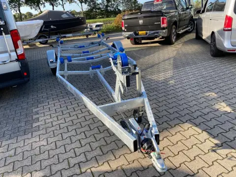 Vlemmix A 1350kg — Meppel
