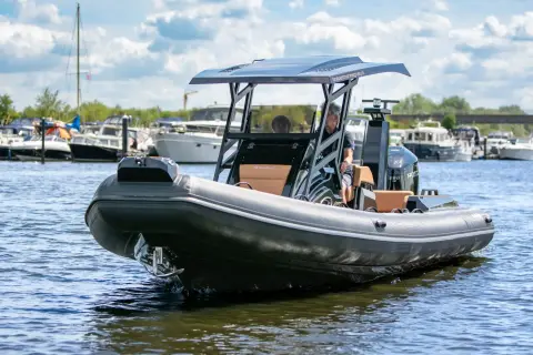 Navisoul 850 Pro Cabin — Dongen