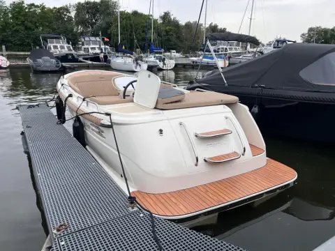 Primeur 625 Tender — Rijnsaterwoude